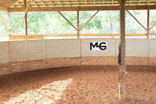 Gascon Horsemanship's well-designed round pen, a controlled and safe environment for horse training sessions, featuring quality horsemanship techniques and teachings.